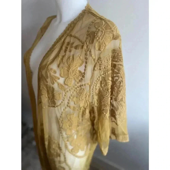 Women's Umgee Yellow Lace Kimono Oversized Medium EUC! - Picture 2 of 11